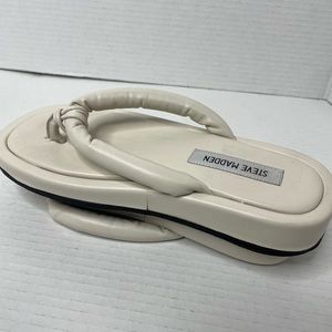 Steve Madden White Women's Fango Thong Sandals